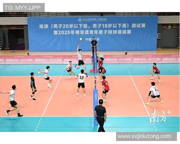 杭州排球队配合默契再创新高助力球队在全国赛场上崭露头角 杭州排球队配合默契再创新高助力球队在全国赛场上崭露头角